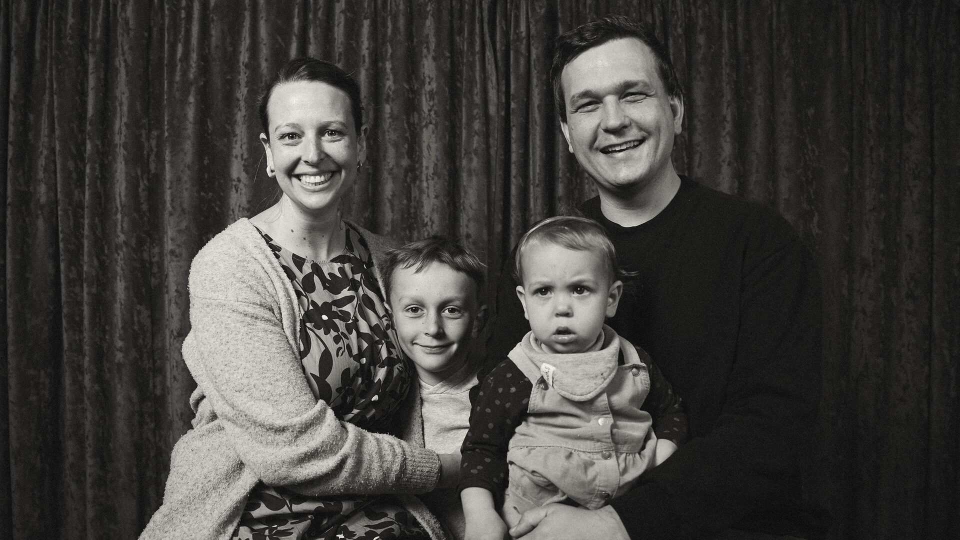 Shofar Valley — Father's Day Family Photos